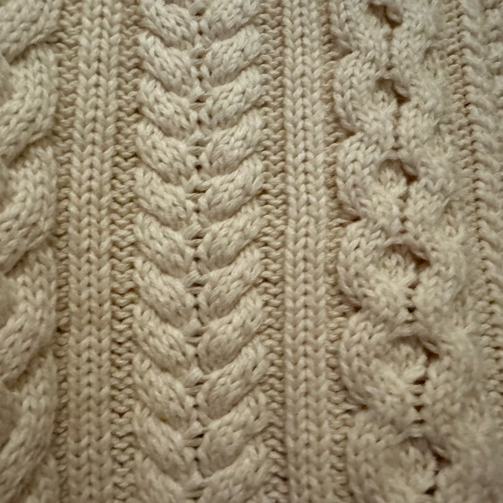 AMAZON ESSENTIALS CABLE KNIT WOMANS CREAM SWEATER XXL - Picture 7 of 7